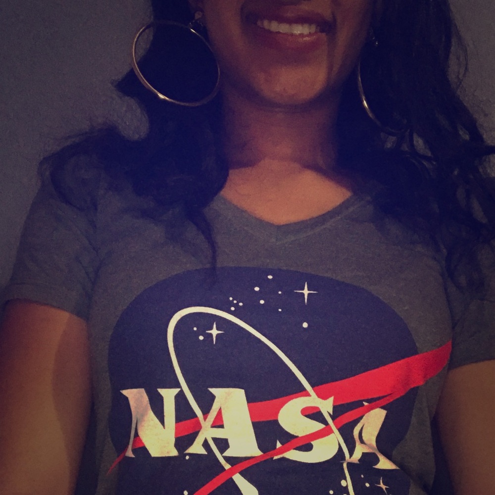 NASA V-Neck w 🤓 glasses